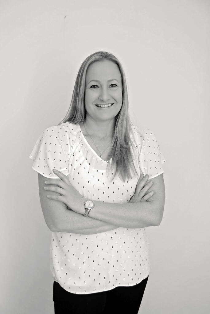 Finserv accounting professional - financial services team